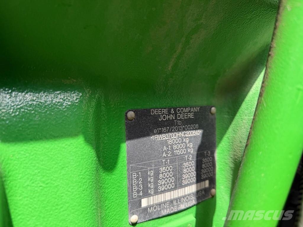 John Deere 8R 370 Trattori