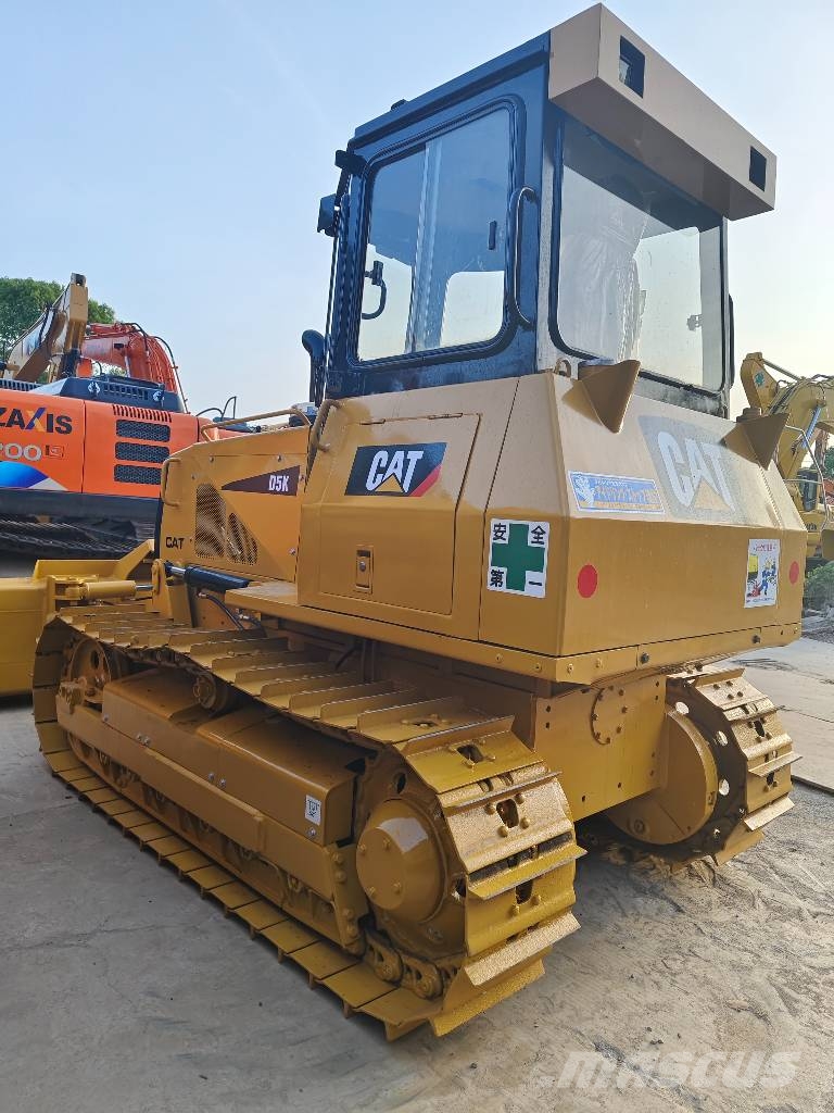 CAT D 5 K Buldožeri guseničari