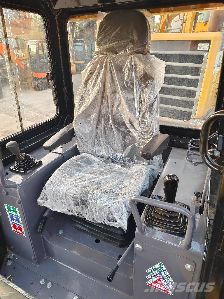 CAT D 5 K Buldožeri guseničari