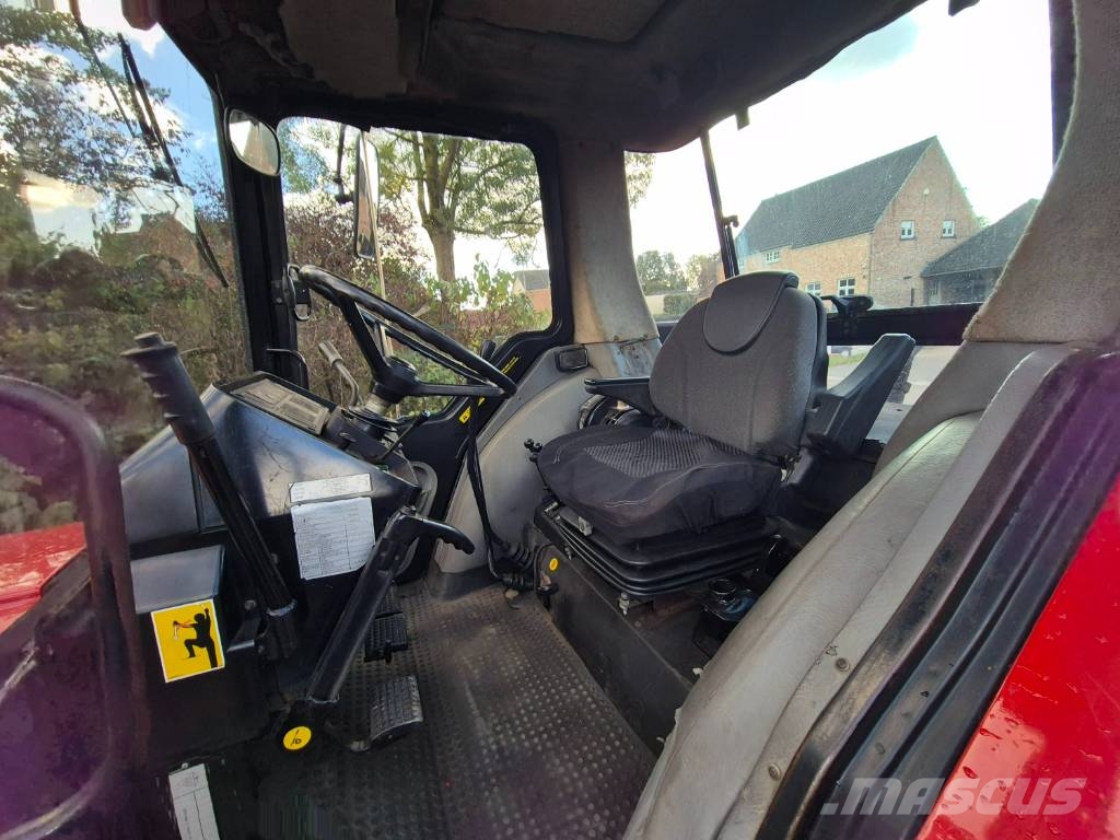 Case IH 845 XL Plus Traktoren
