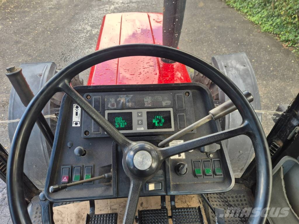 Case IH 845 XL Plus Traktoren