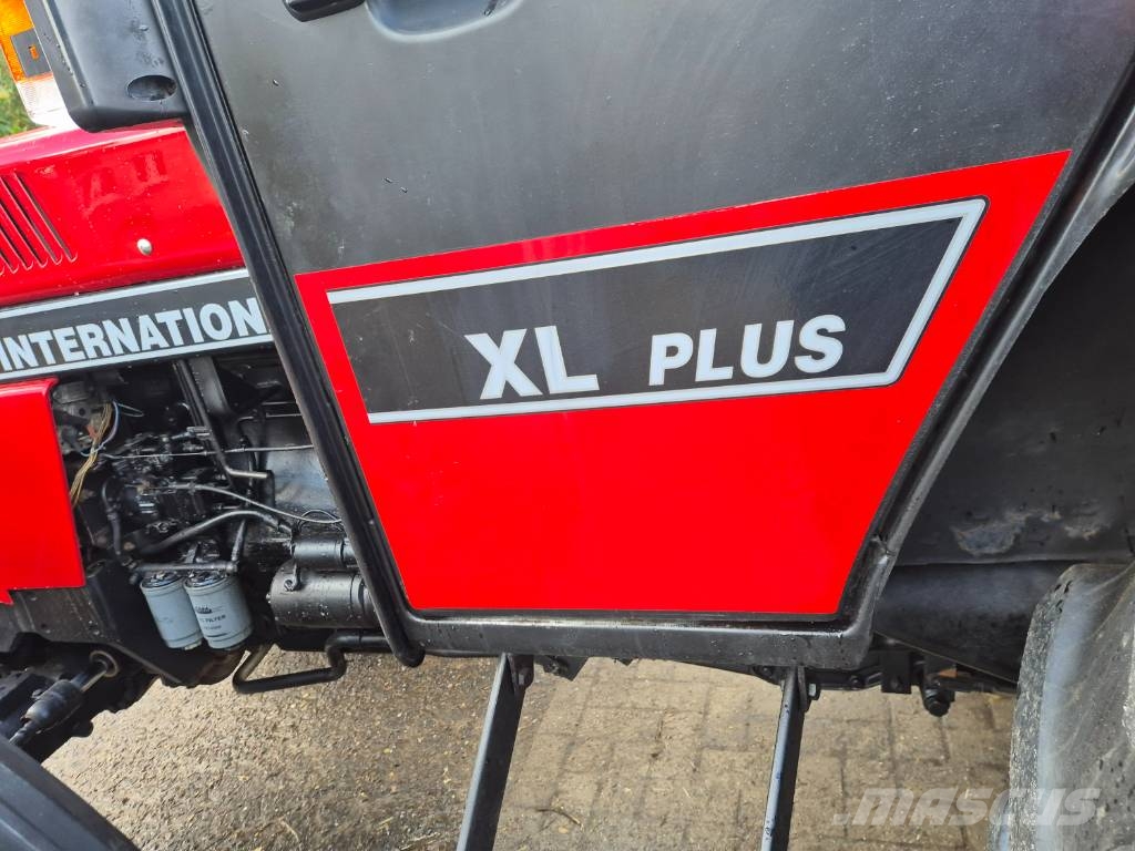 Case IH 845 XL Plus Traktoren