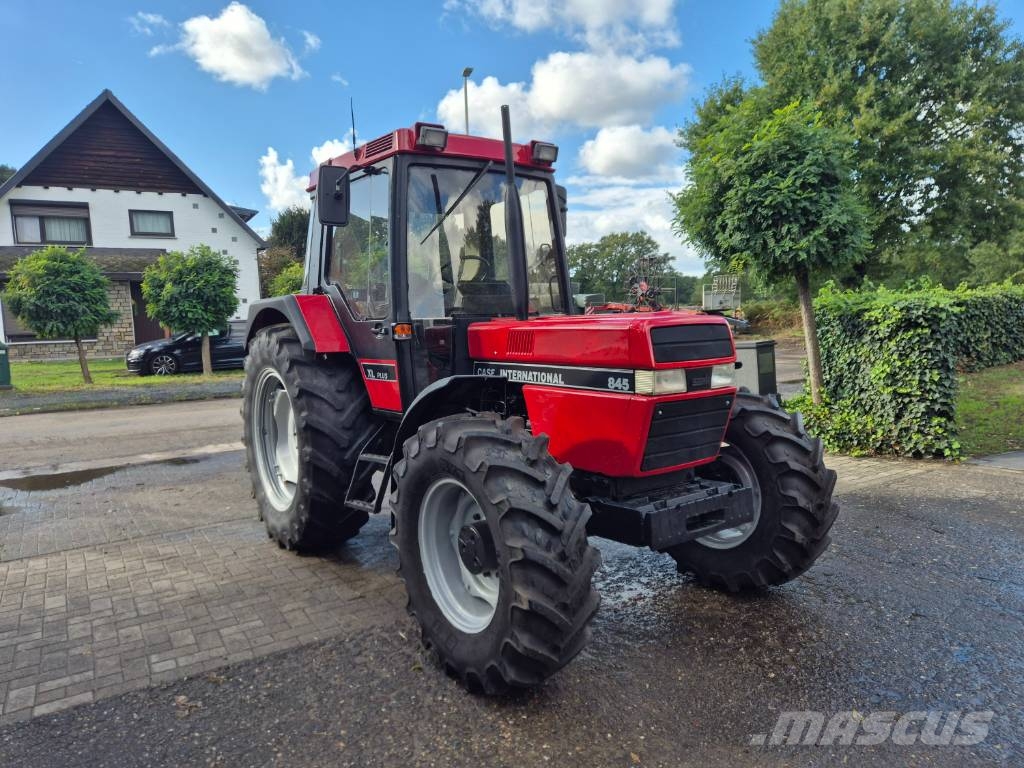Case IH 845 XL Plus Traktoren