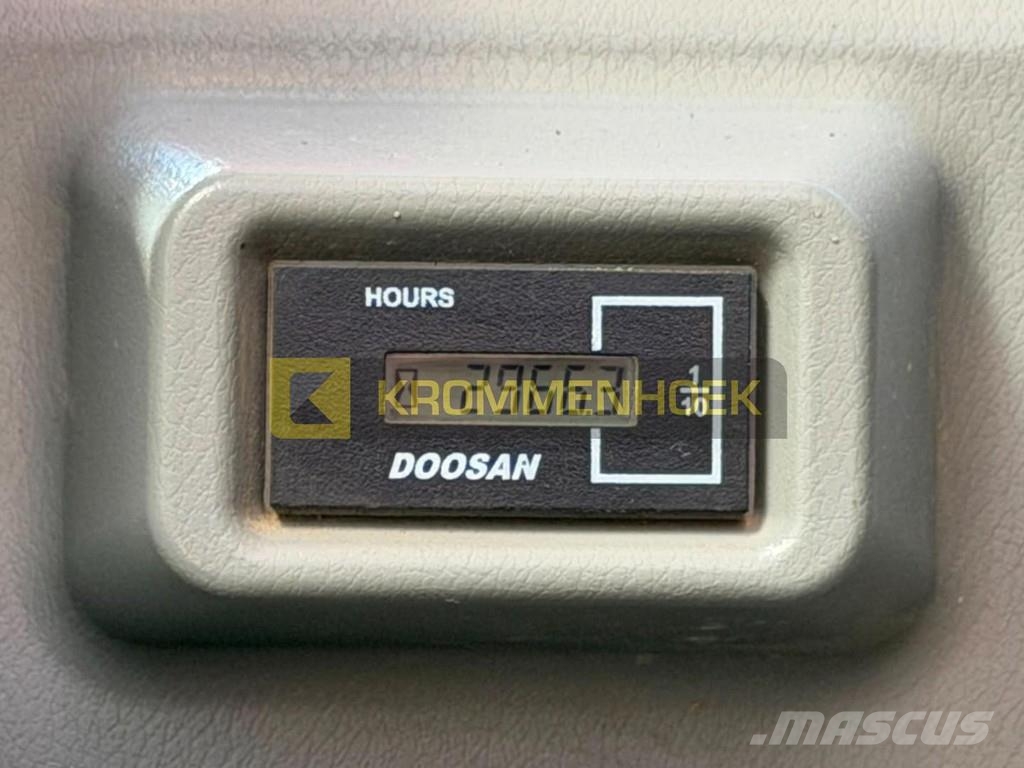 Doosan DX 140 LCR-5 Rupsgraafmachines