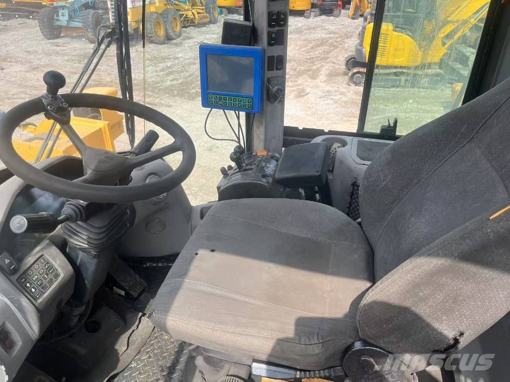 Volvo L 105 휠로우더