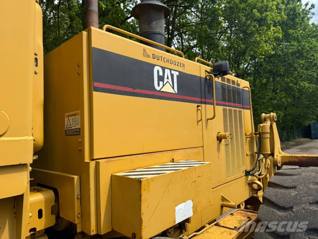 CAT 14H Niveleuse