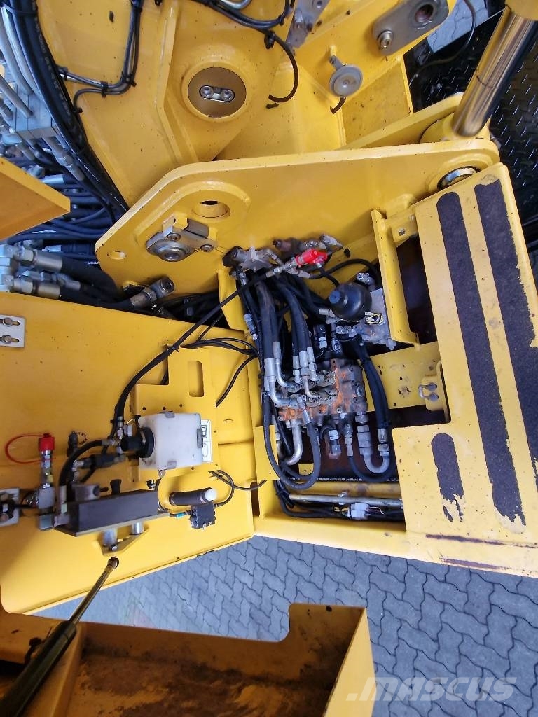 Atlas 1404 KZW حفارات بعجل
