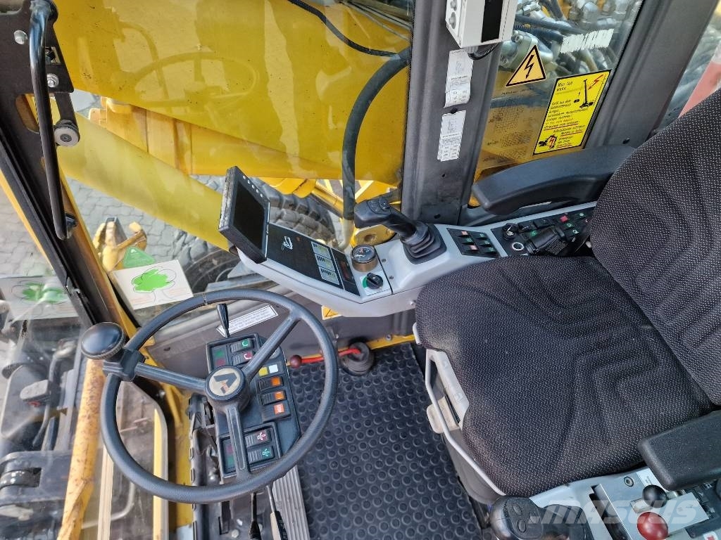 Atlas 1404 KZW حفارات بعجل