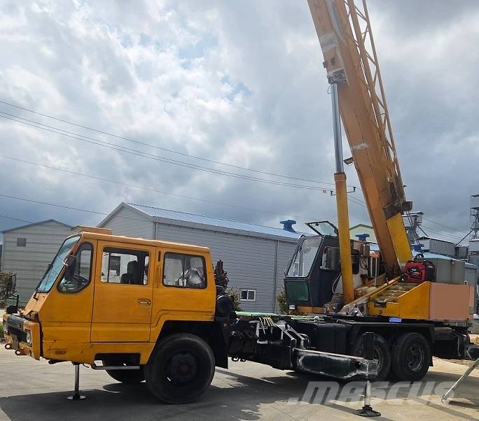Samsung SC 25 H-2 Polovne dizalice za sve terene