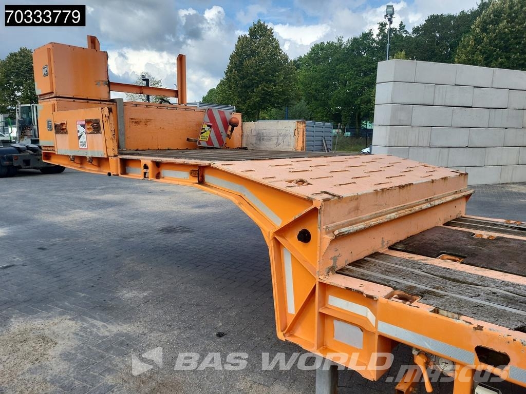 Meusburger MTS-4 Low loader-semi-trailers