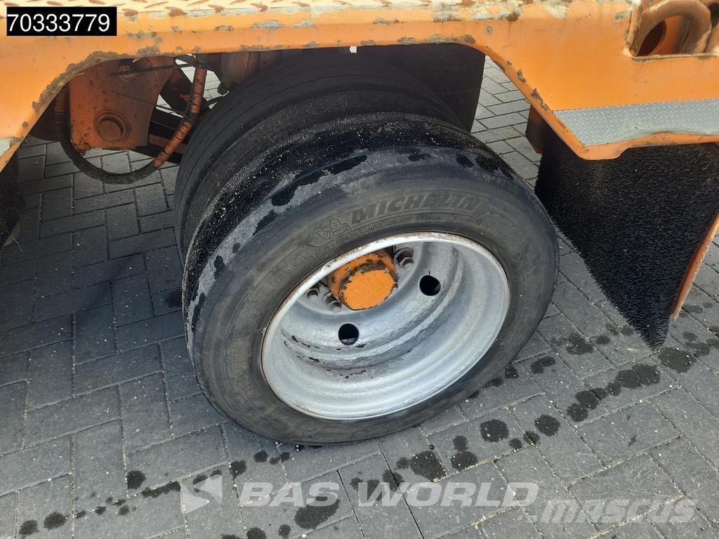 Meusburger MTS-4 Low loader-semi-trailers