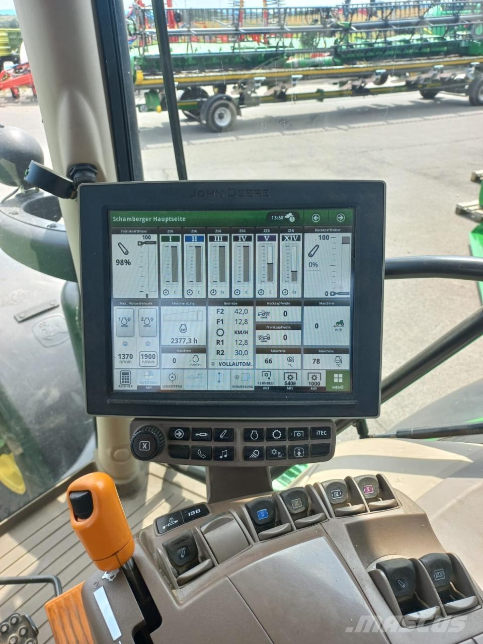 John Deere 6215R Tractores
