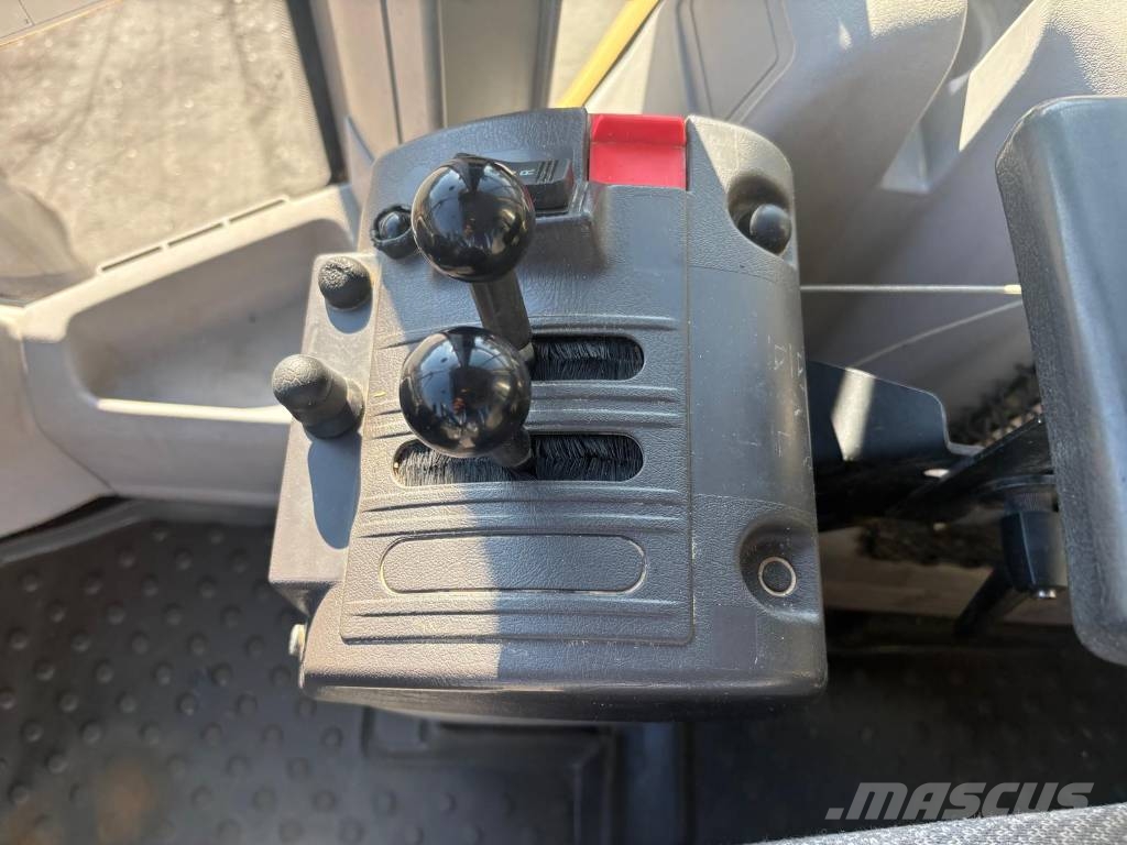 Volvo L 90 H Kolesni nakladalci
