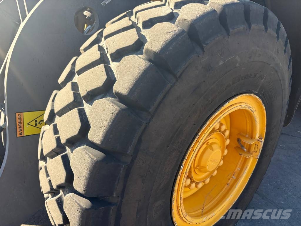 Volvo L 90 H Kolesni nakladalci