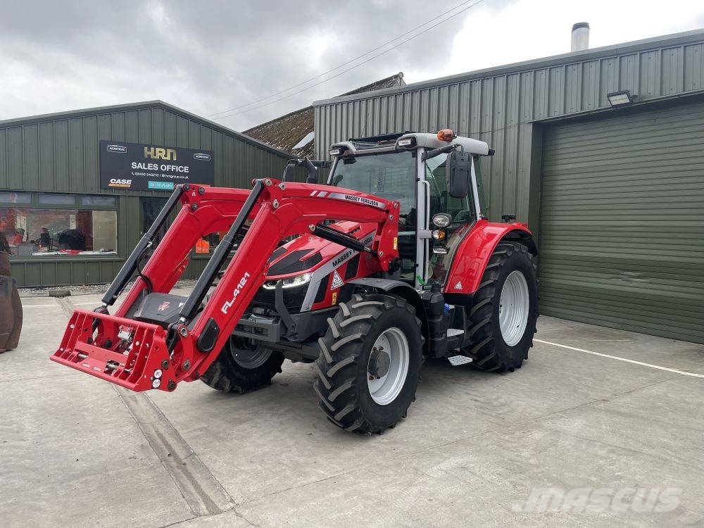 Massey Ferguson 5S.125 Traktoren