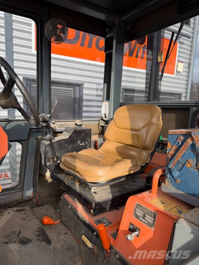 Ditch Witch 8020 T Rýhovače