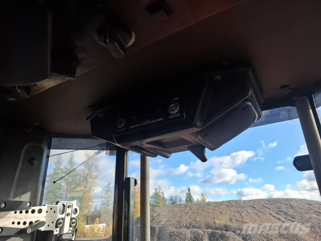 Valmet 911.1 Harversteri