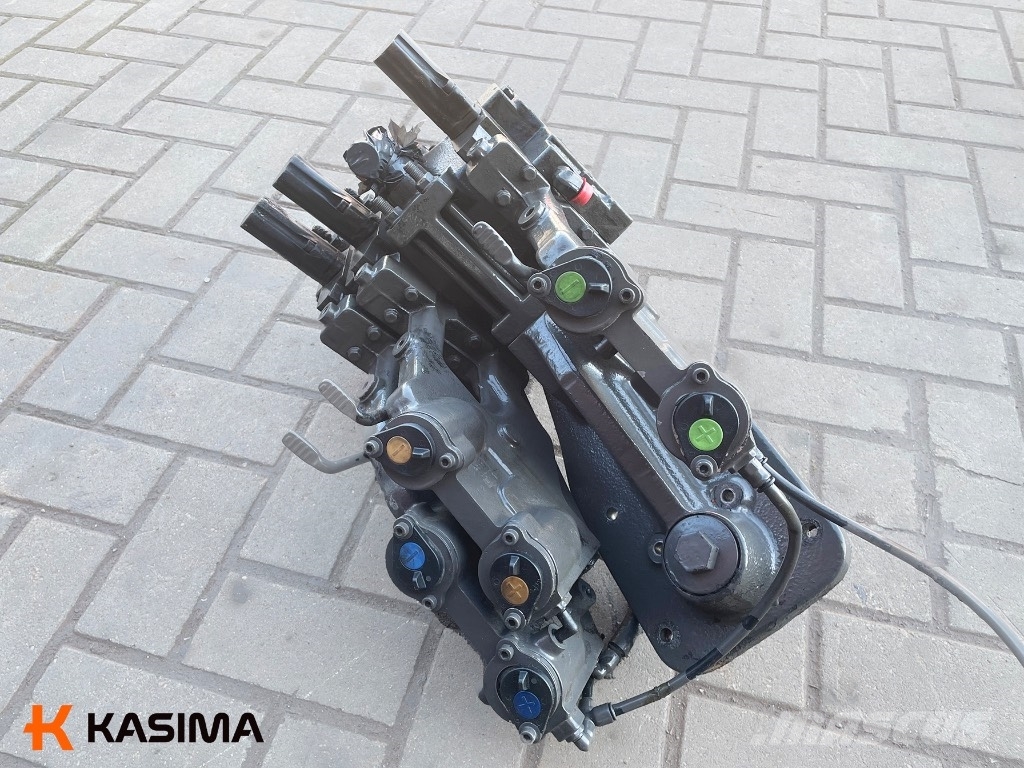 CLAAS Arion Hydraulic distributor Hüdraulika