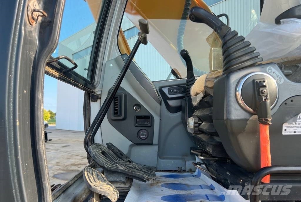 Hyundai Robex 210 N LC-7 Excavadoras sobre orugas