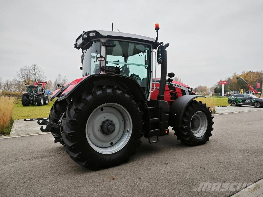 Massey Ferguson 8S.225 Traktori
