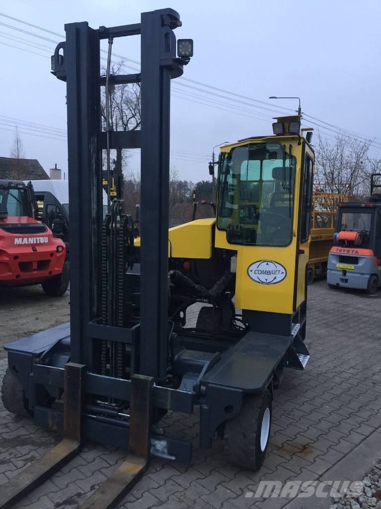 Combilift C5000XL Nelitietrukit