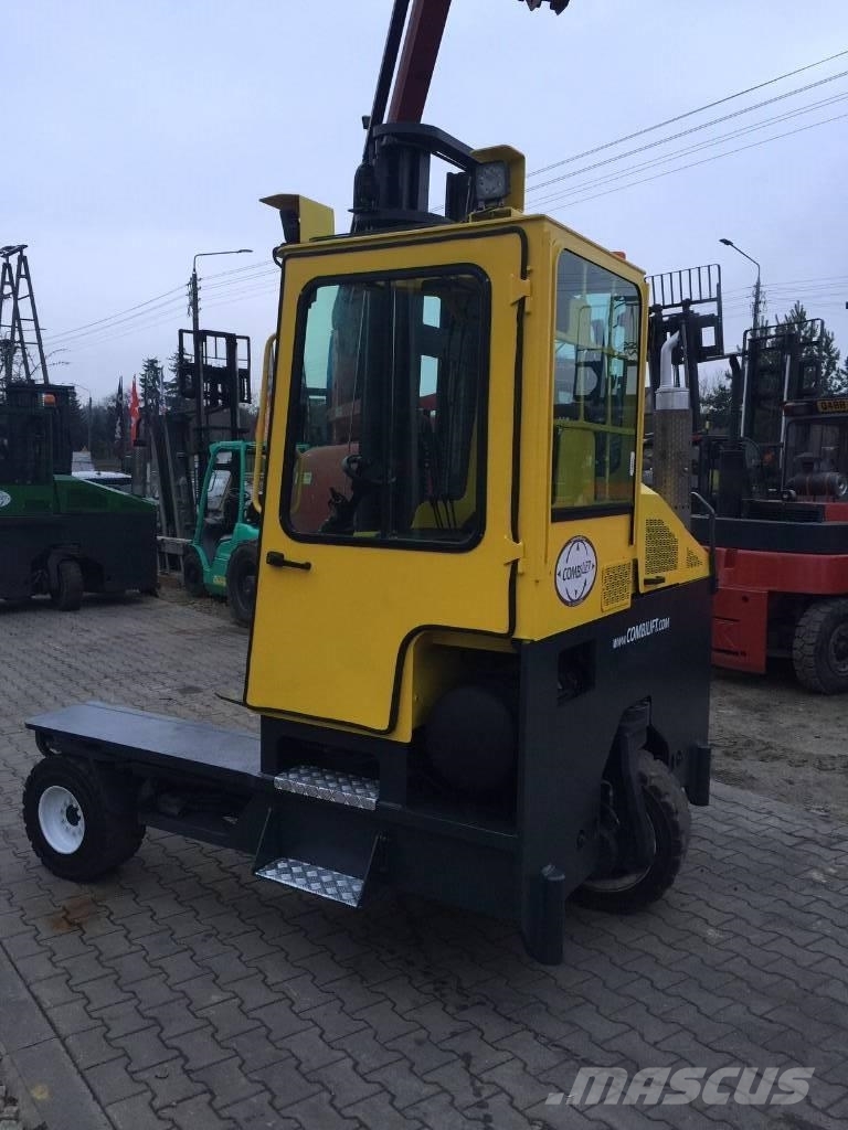 Combilift C5000XL Nelitietrukit