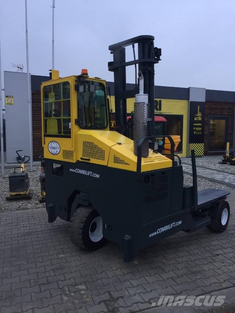 Combilift C5000XL Nelitietrukit