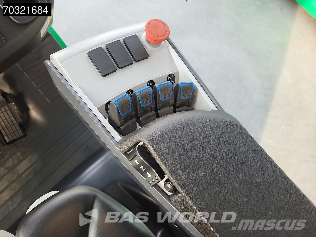 Hangcha CPD18 Electric Li-ion Forklift - Triplex - Warrant Electric forklifts
