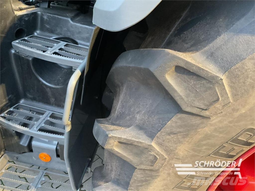 Fendt 724 VARIO GEN6 PROFI PLUS トラクター