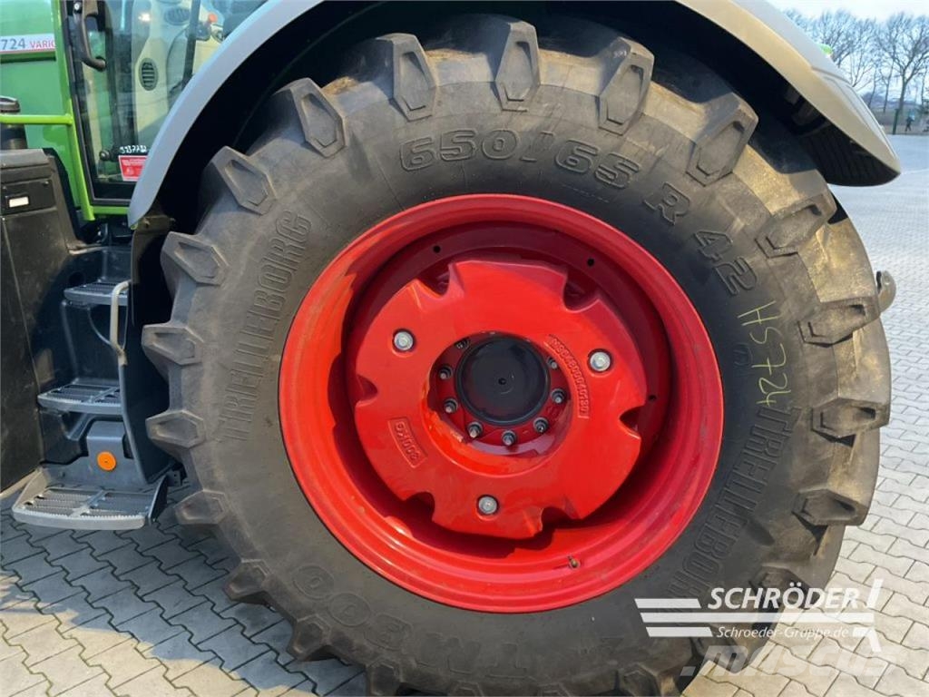 Fendt 724 VARIO GEN6 PROFI PLUS トラクター