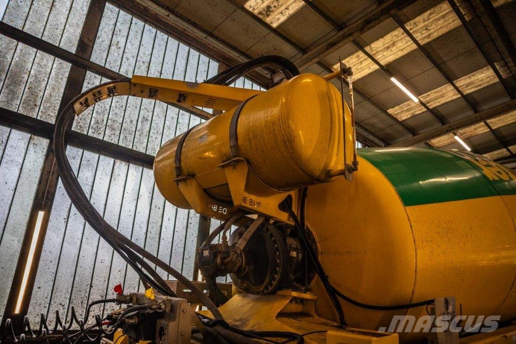 De Buf BETON MIXER/MALAXEUR/MISCHER 12M3 Інші напівпричепи