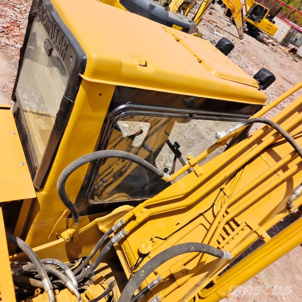 CAT 320 B L direct‑injection engine Pelle sur chenilles