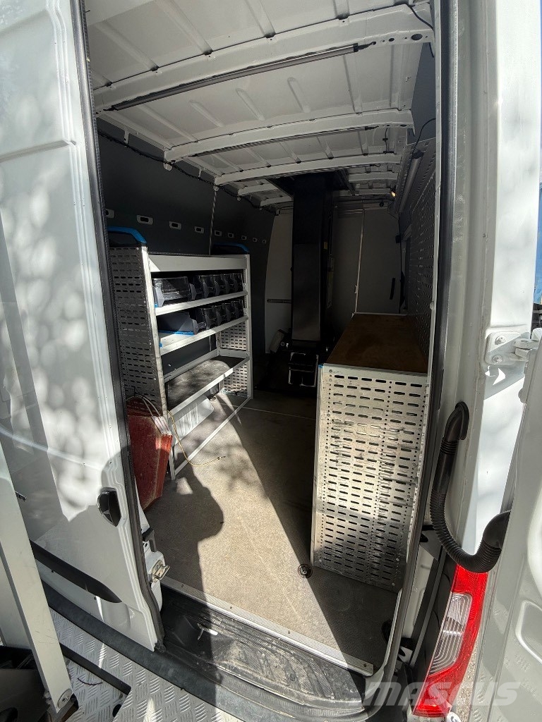 VERSALIFT VTL-145-F MB Sprinter المنصات الهوائية المثبتة على شاحنة