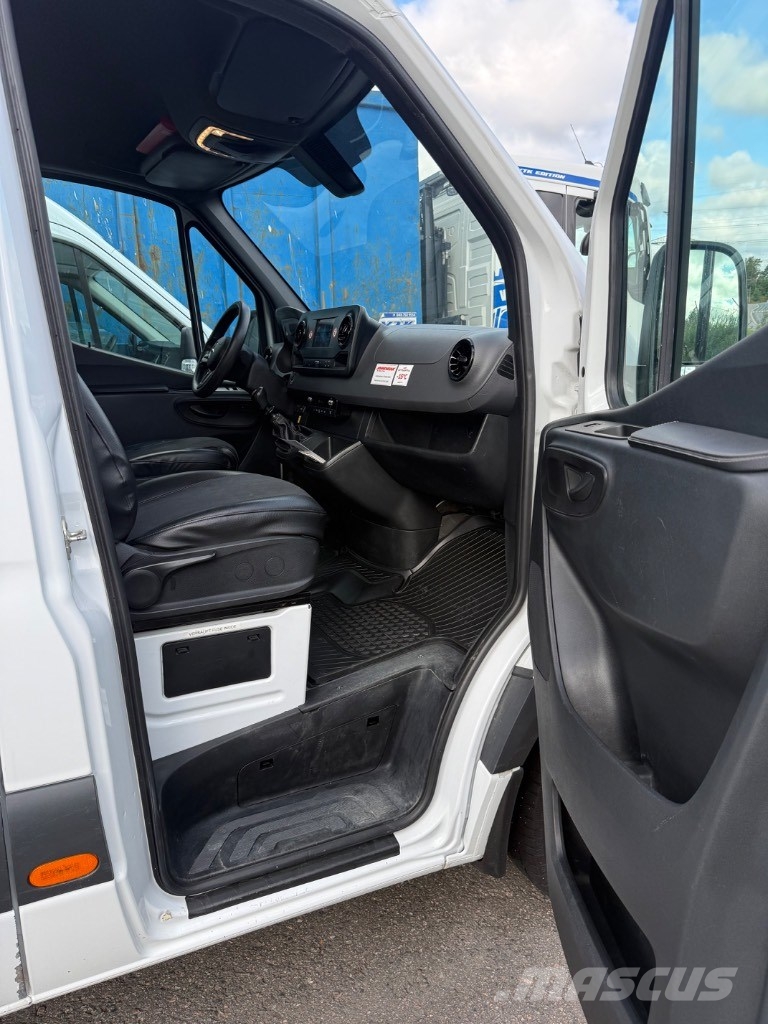 VERSALIFT VTL-145-F MB Sprinter المنصات الهوائية المثبتة على شاحنة
