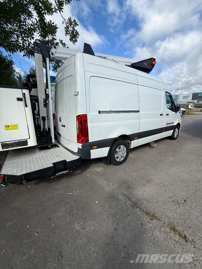 VERSALIFT VTL-145-F MB Sprinter المنصات الهوائية المثبتة على شاحنة