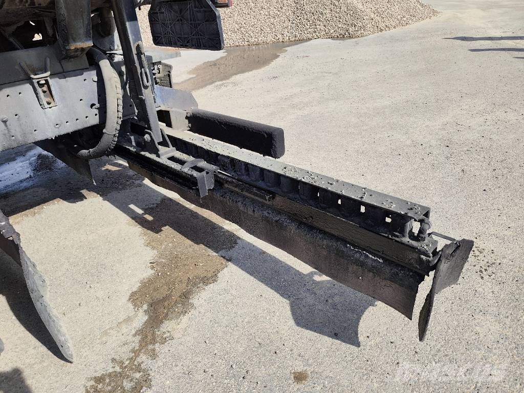 MB Crusher ACTROS MADROG MADROG SMB 8000 Bitumen Sprayer