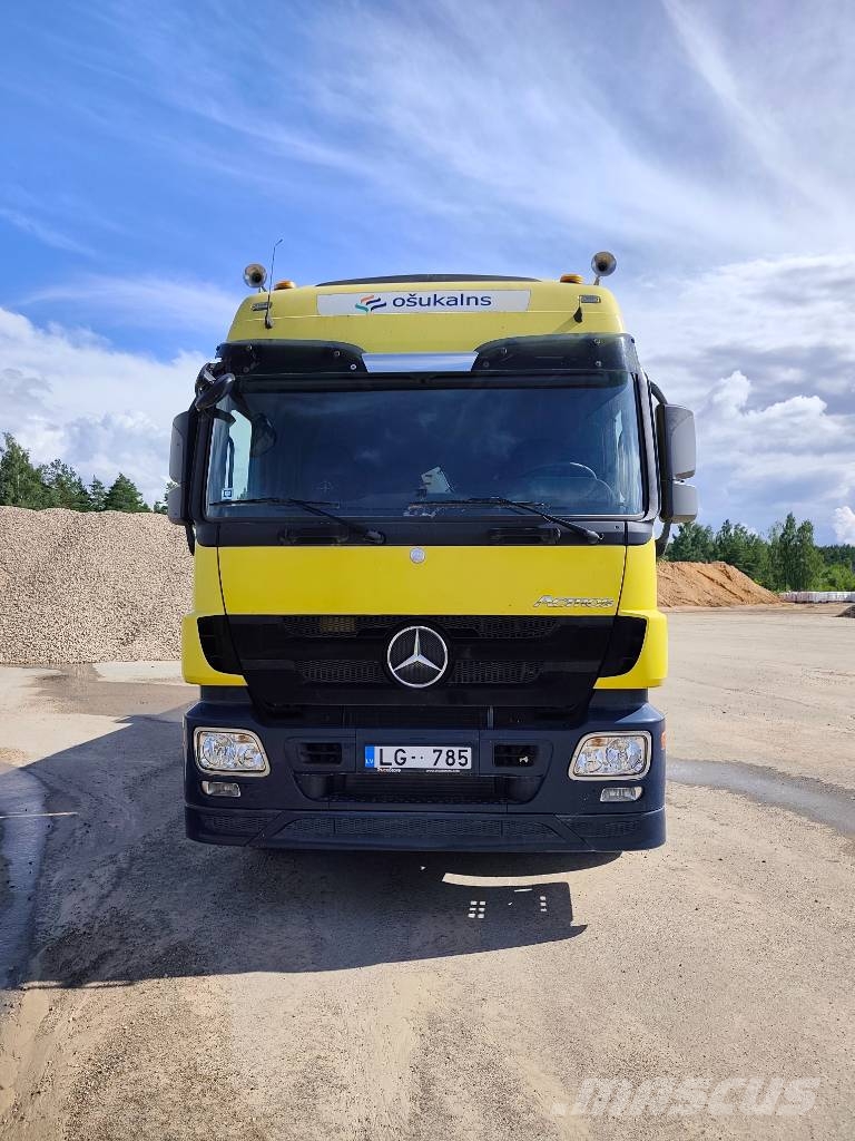 MB Crusher ACTROS MADROG MADROG SMB 8000 Bitumen Sprayer