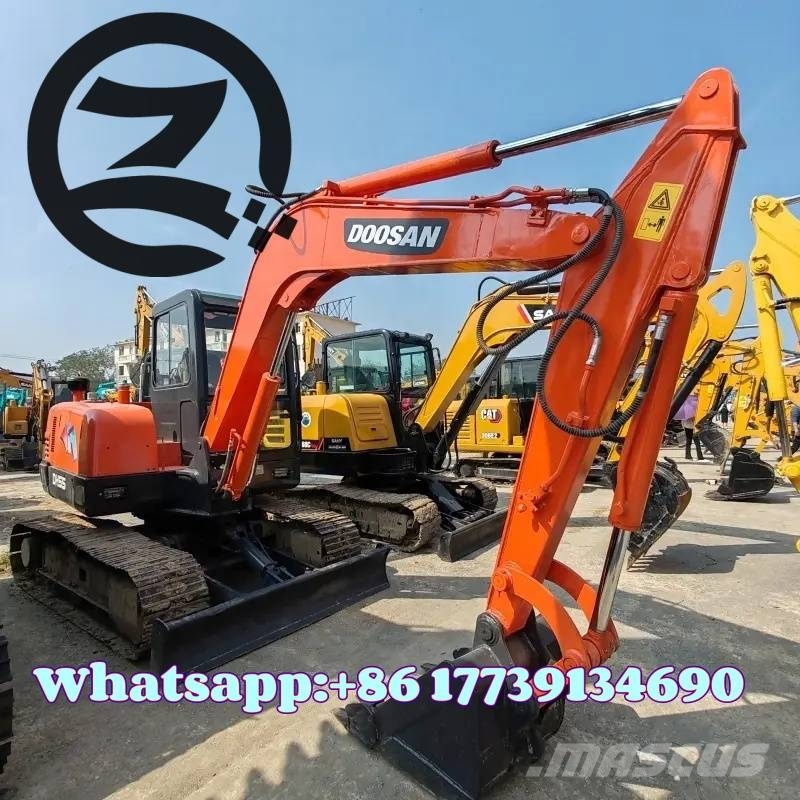Doosan DH 55 小型挖掘机
