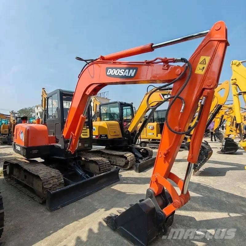 Doosan DH 55 小型挖掘机