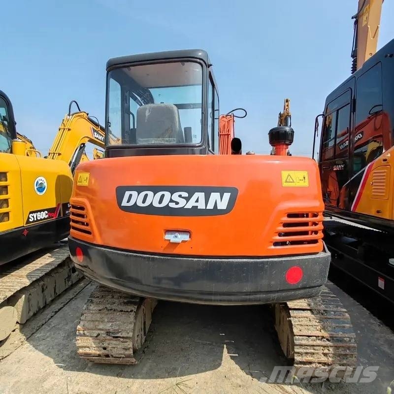 Doosan DH 55 小型挖掘机