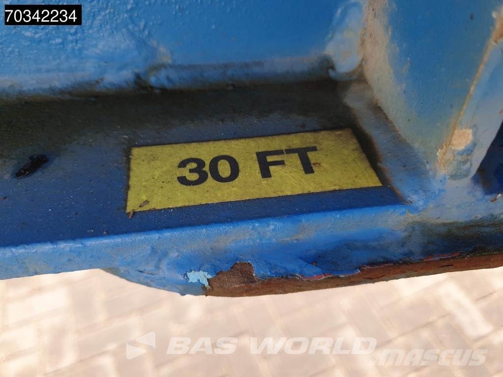 Renders - Has 3 axles Liftachse Mutl 45ft Semi remorque porte container