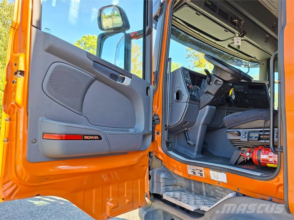 Scania G450 6X4 + PALFINGER M12Z105 +  DOLL A3K-9L500-6 Chassis met cabine