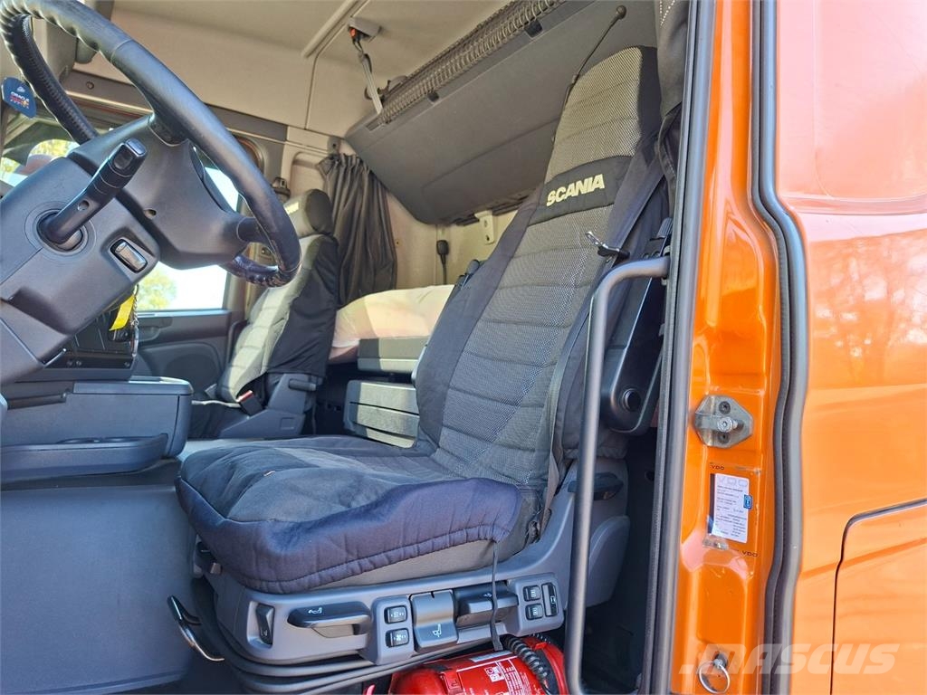 Scania G450 6X4 + PALFINGER M12Z105 +  DOLL A3K-9L500-6 Chassis met cabine