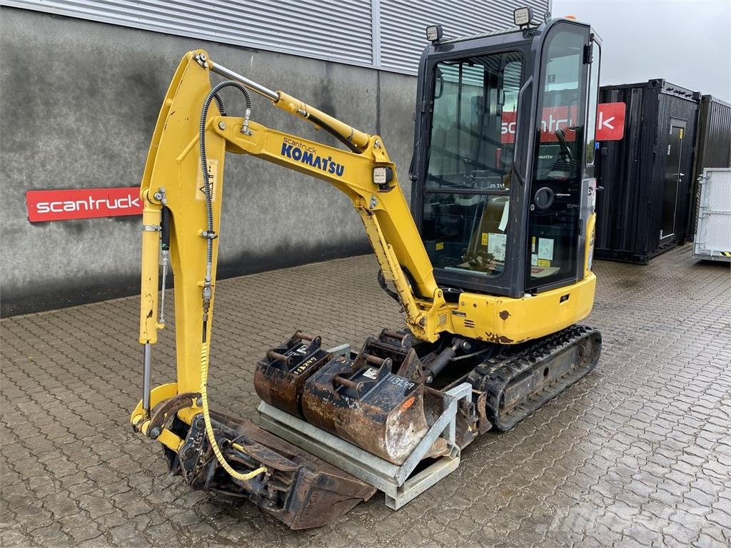 Komatsu PC16R-3HS Εκσκαφείς με τροχούς - λάστιχα