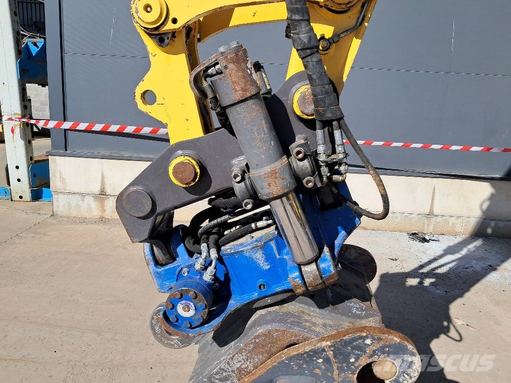 Komatsu PW148-10 Mobilbagger