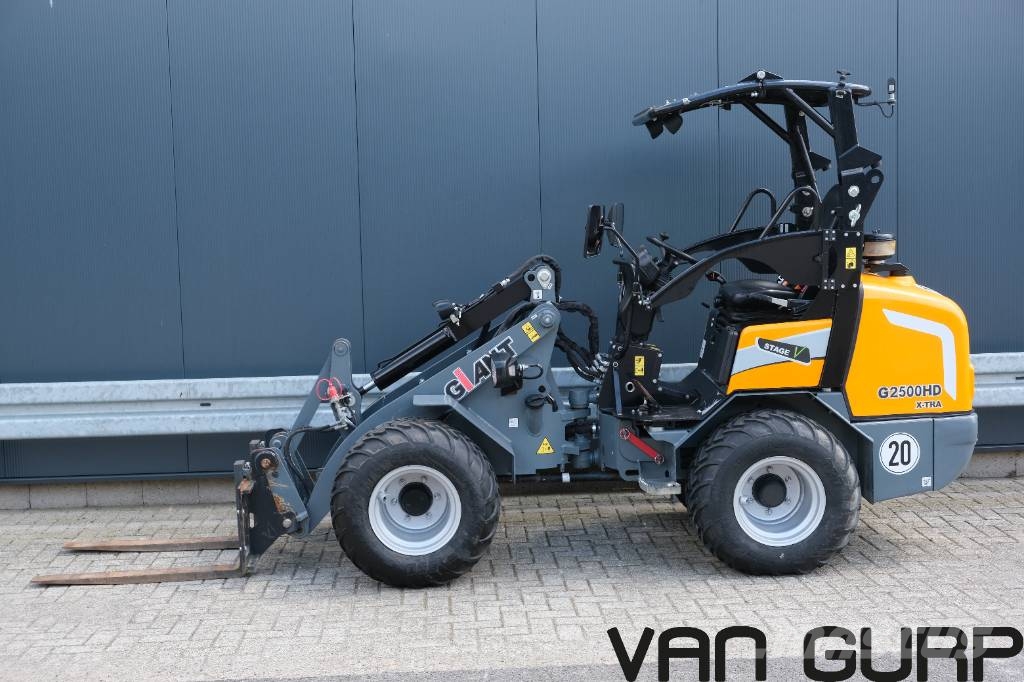 GiANT G 2500 X-Tra | 2024 | 465h Gumikerekes homlokrakodók
