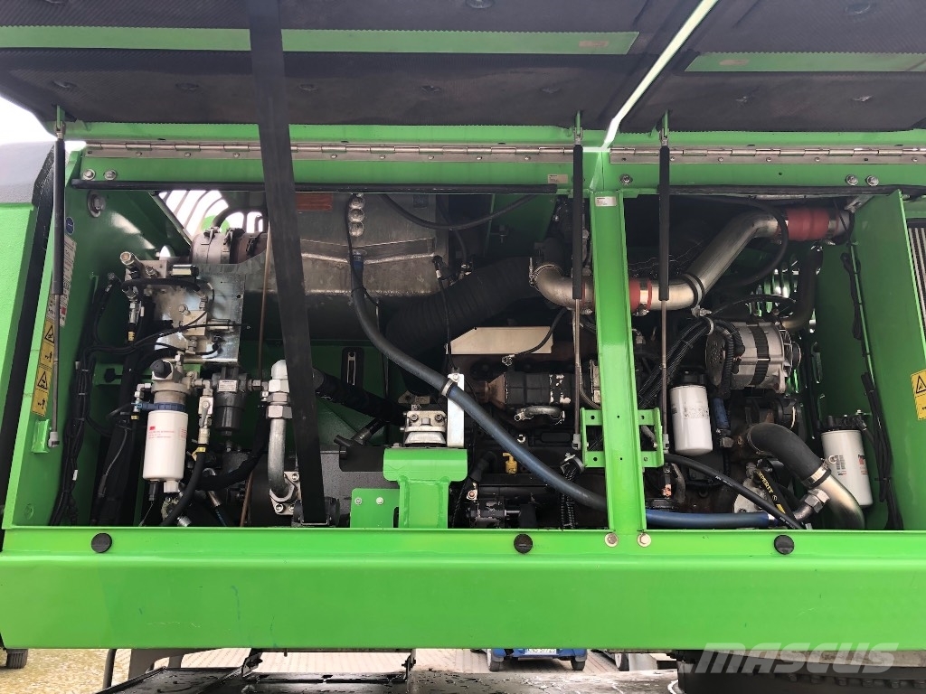 Sennebogen 830 Bageri za manipuliranje materijalom / otpadom