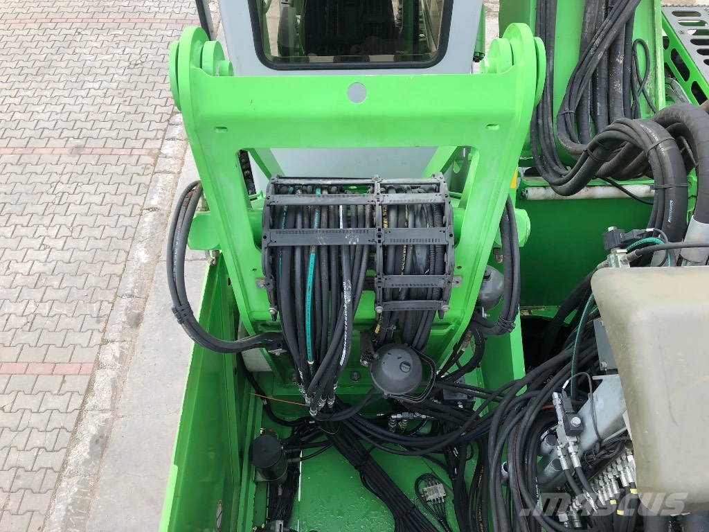 Sennebogen 830 Bageri za manipuliranje materijalom / otpadom