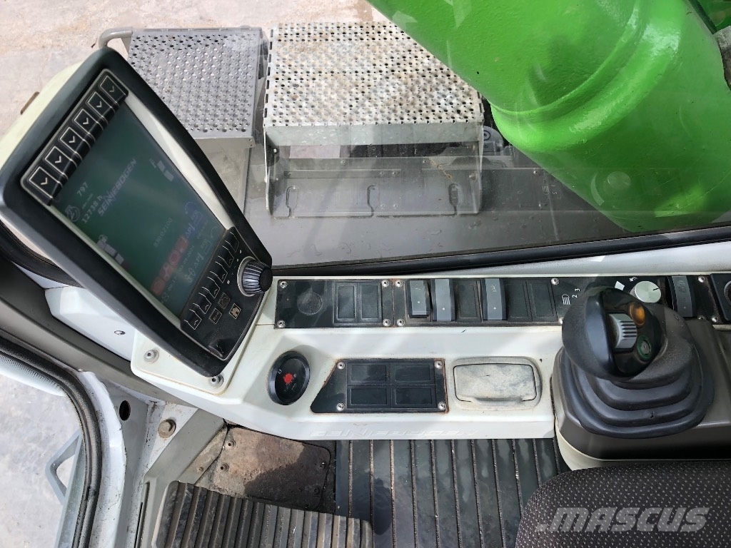 Sennebogen 830 Bageri za manipuliranje materijalom / otpadom