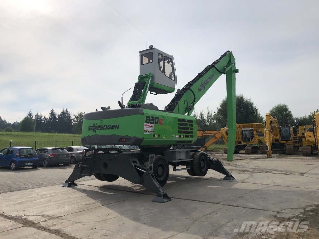 Sennebogen 830 Bageri za manipuliranje materijalom / otpadom